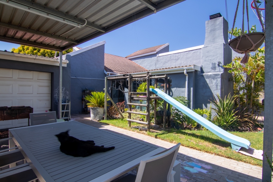 3 Bedroom Property for Sale in Port Owen Western Cape